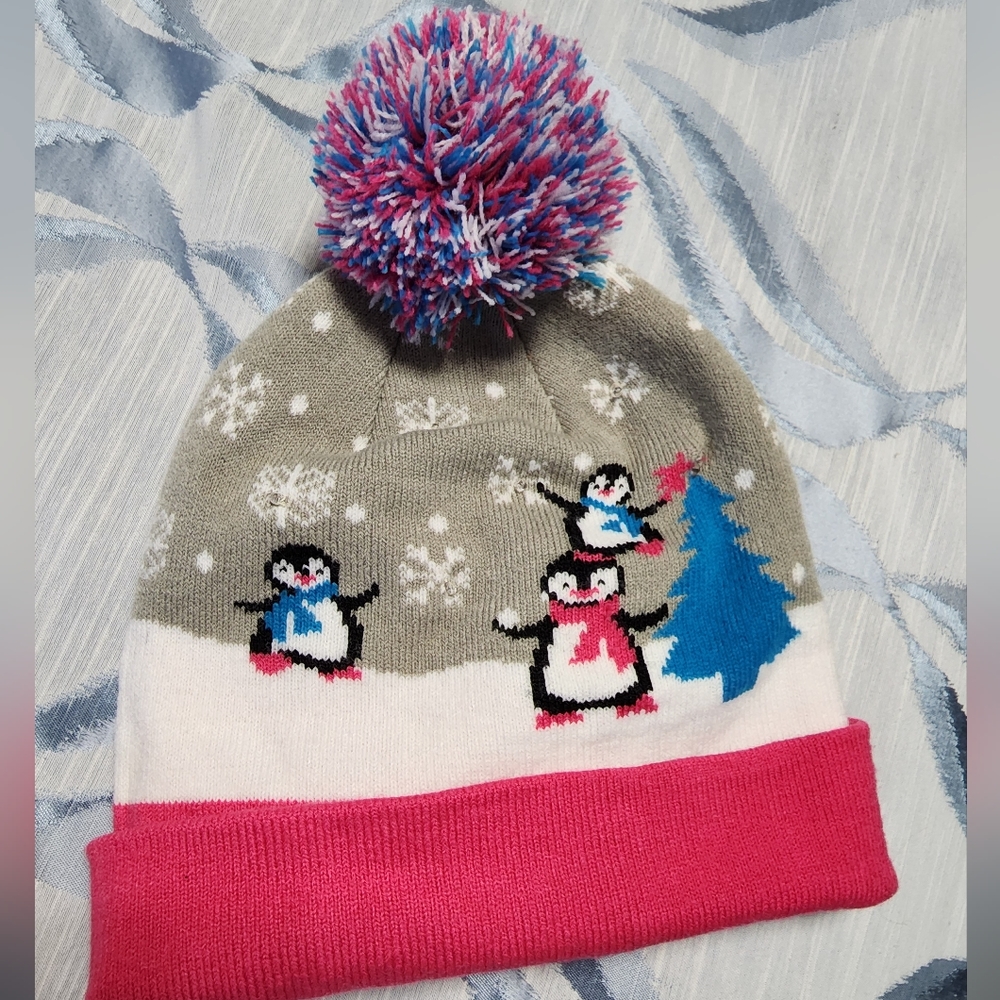 Cute Penguins LED Beanie Hat, Blinky Knit Cap